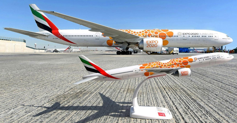 herpa wings 1/200 (プラスチック製) 777-300ER エミレーツ航空
