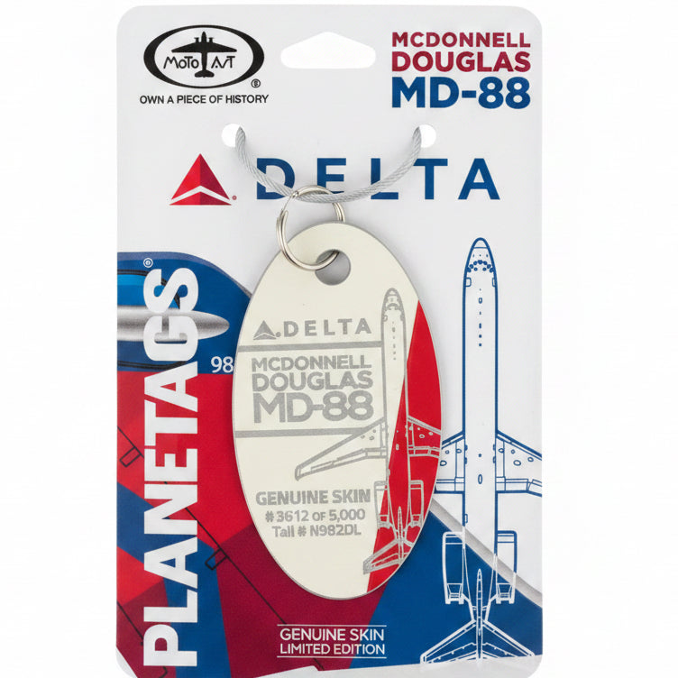 Delta MD-88 N982DL Partial PlaneTag with off centre paint break