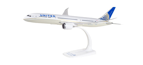 1:200 United Airlines Boeing 787-9 Dreamliner Snap-fit