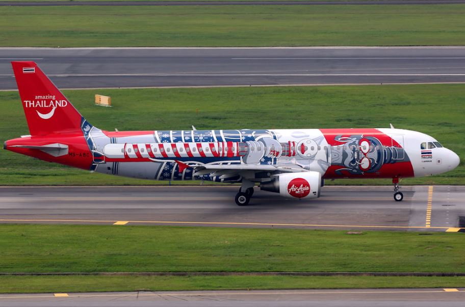 1:200 Thai Air Asia Airbus A320 "Amazing Thailand" Snap-Fit