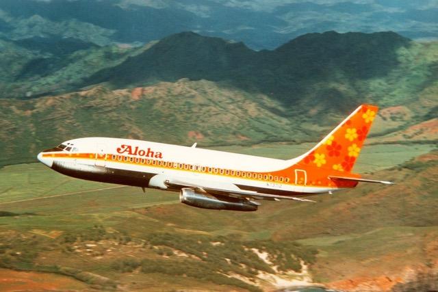 ALOHA AIRLINES BOEING 737 PLANETAG TAIL# N823AL