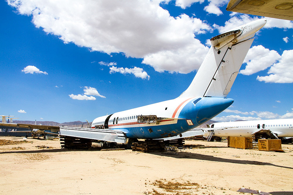 DOUGLAS DC-9 - SILVER