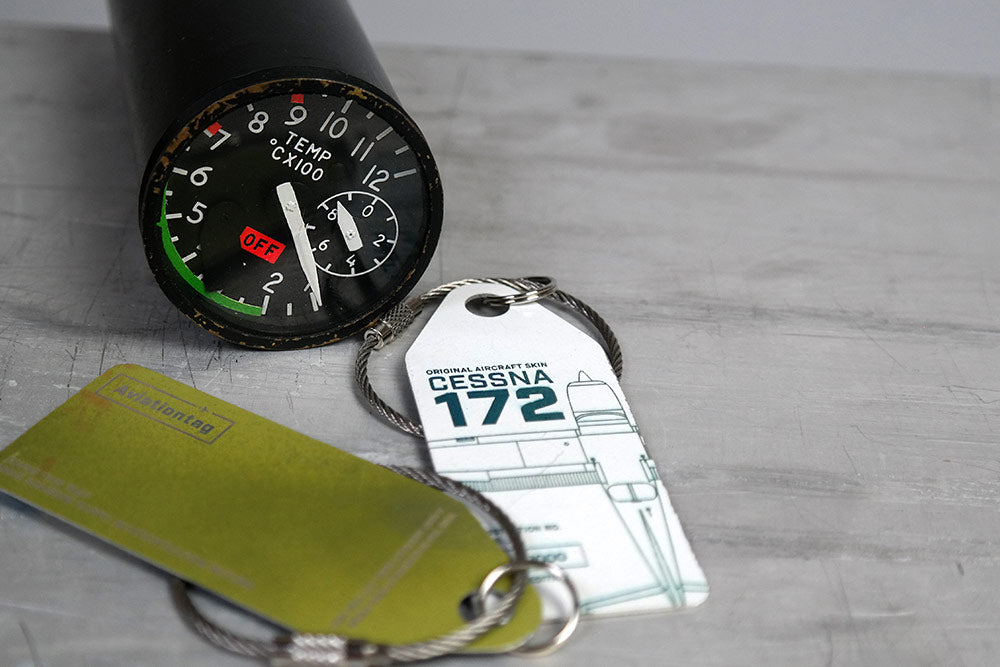 CESSNA 172 – WHITE
