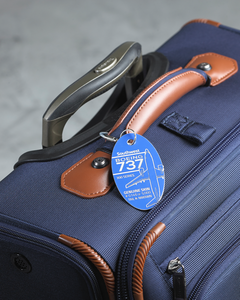 SOUTHWEST 737 PLANETAG TAIL# N665WN