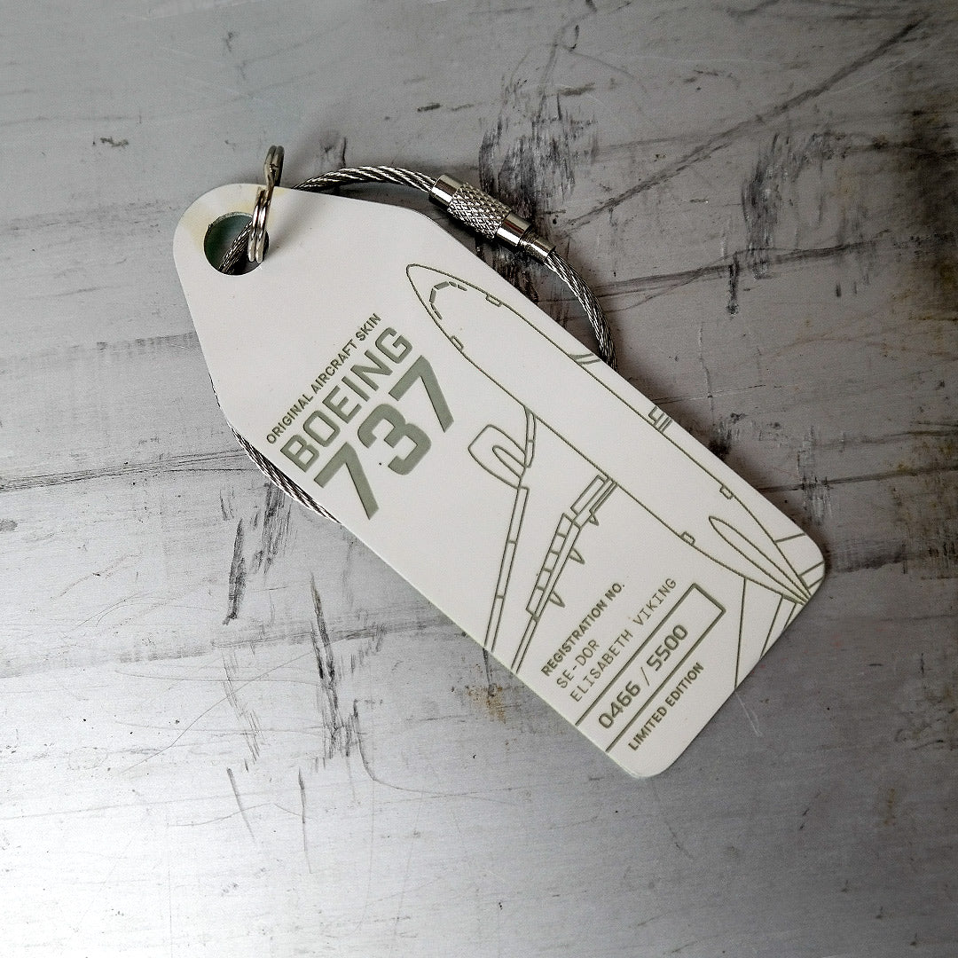 AviationTag Boeing 737 SE-DOR keychain in white, sold out
