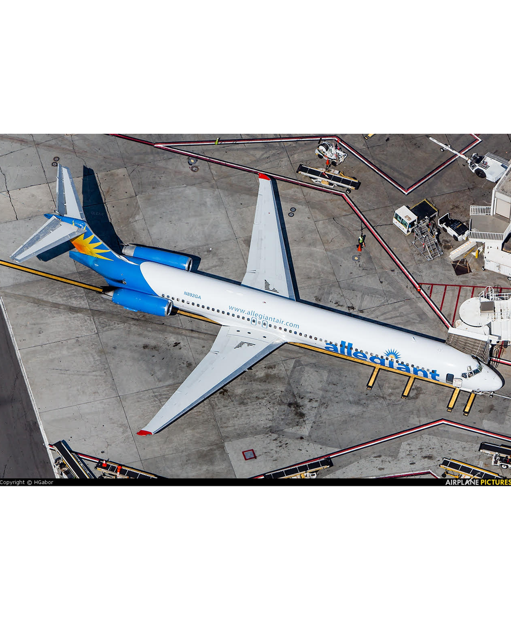 ALLEGIANT AIR MCDONNELL DOUGLAS MD80 PLANETAG TAIL# N892GA