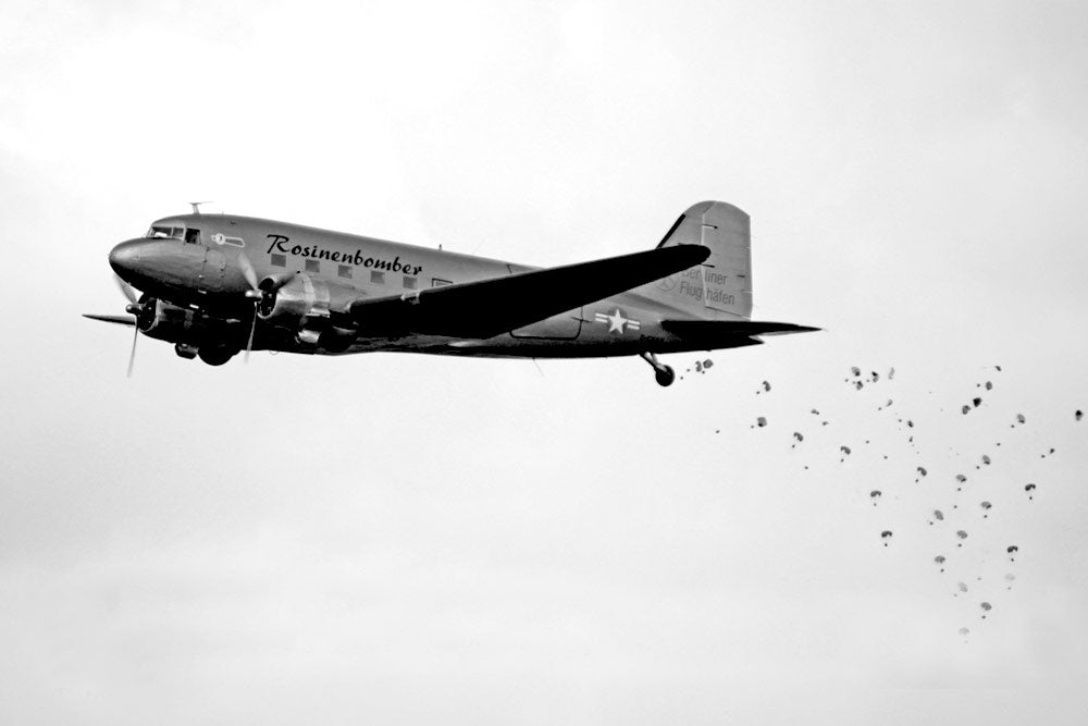 DOUGLAS DC-3 – CANDYBOMBER